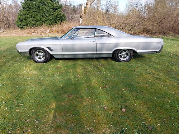 Buick Wildcat 4 of 8