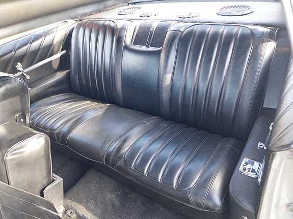Buick Wildcat 5 of 8