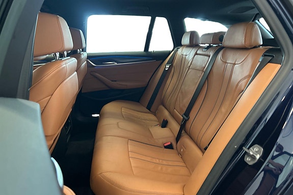 BMW 530e 17 of 25