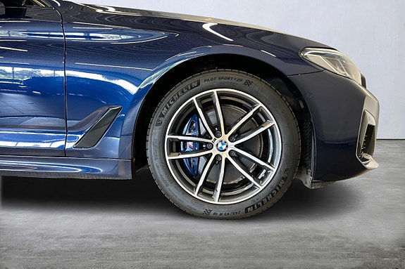 BMW 530e 8 of 25