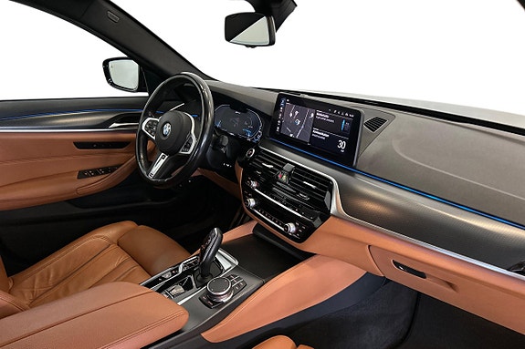 BMW 530e 16 of 25