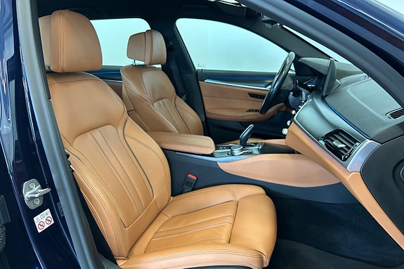 BMW 530e 19 of 25