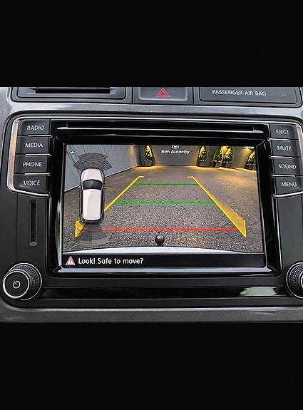 Volkswagen Tiguan 9 of 12
