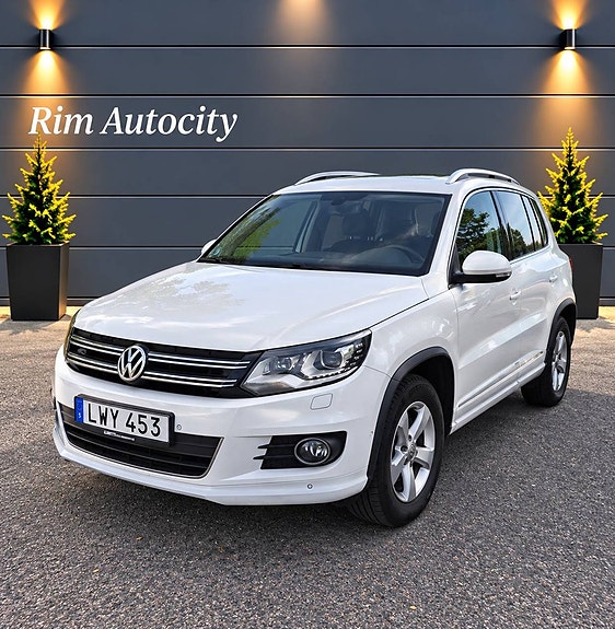Volkswagen Tiguan 2 of 12