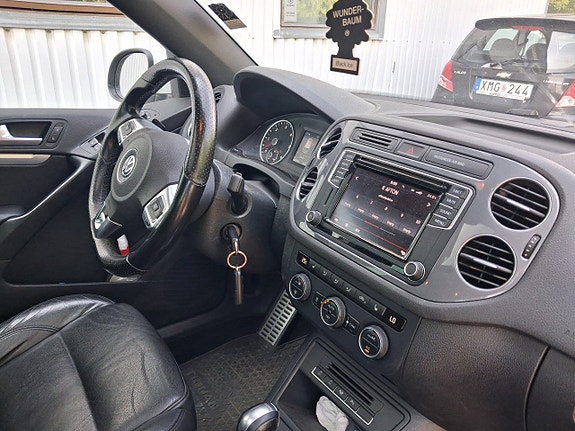 Volkswagen Tiguan 11 of 16