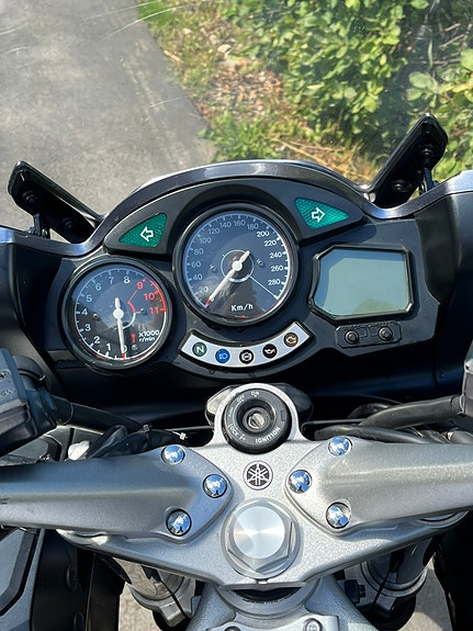 Yamaha FJR1300 6 of 12