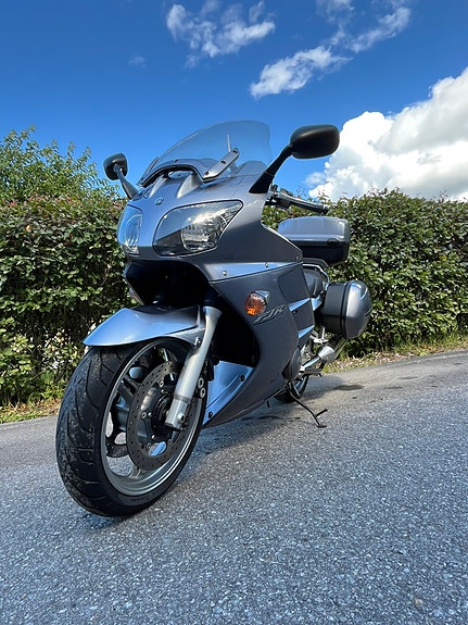 Yamaha FJR1300 12 of 12