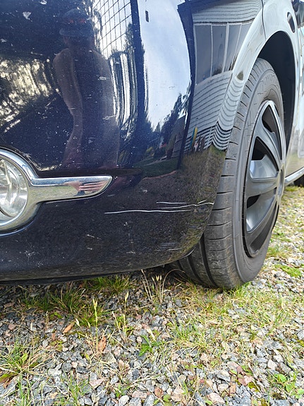 Peugeot 208 11 of 12