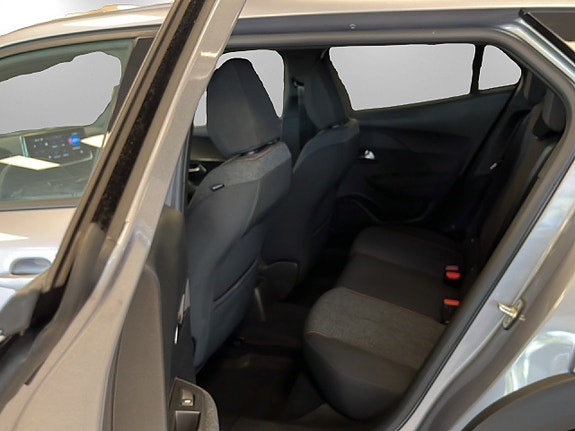Peugeot 2008 9 of 17