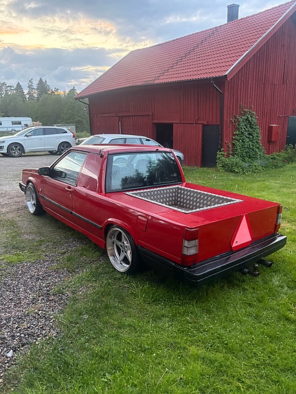Volvo 740 4 of 5