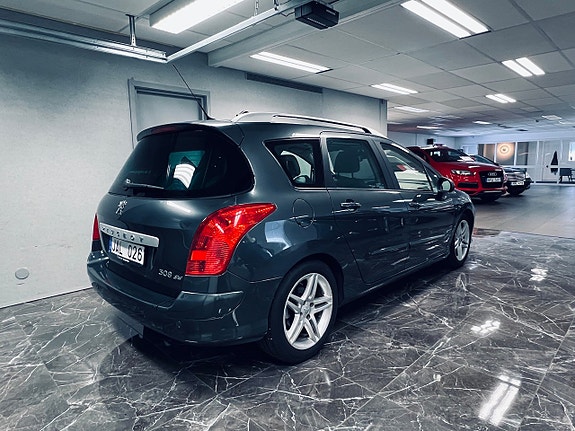Peugeot 308 SW 4 of 21