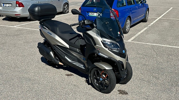 Piaggio MP3 530 HPE 8 of 13