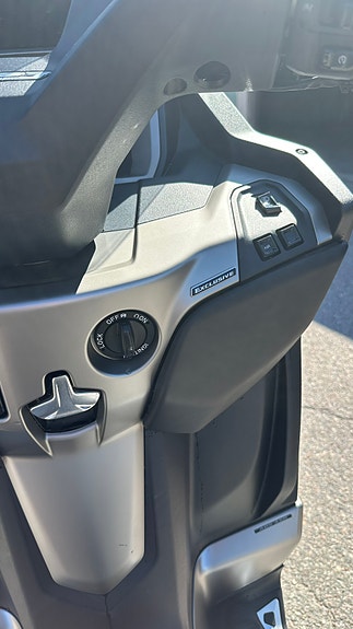 Piaggio MP3 530 HPE 10 of 13
