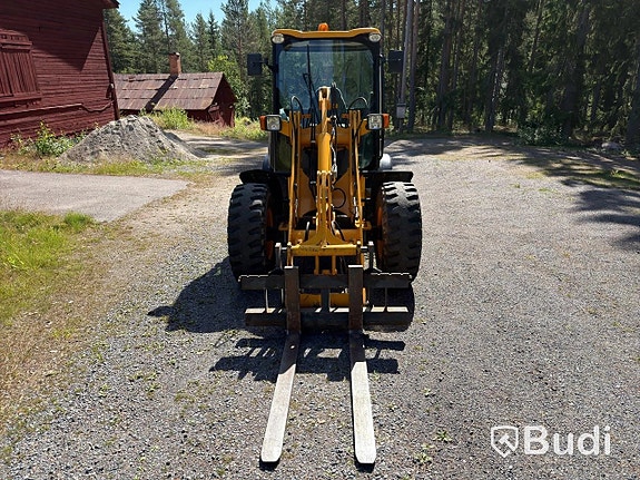 Hjullastare JCB 406 | 3 491 h | 3 Redskap | 2006 via auktion 2 of 5