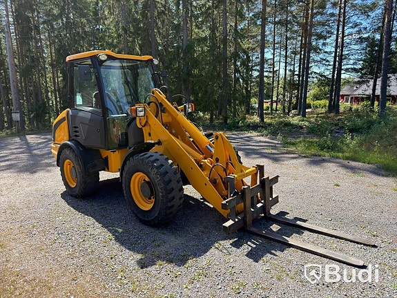 Hjullastare JCB 406 | 3 491 h | 3 Redskap | 2006 via auktion 3 of 5