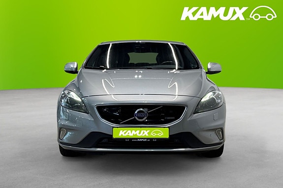 Volvo V40 6 of 23