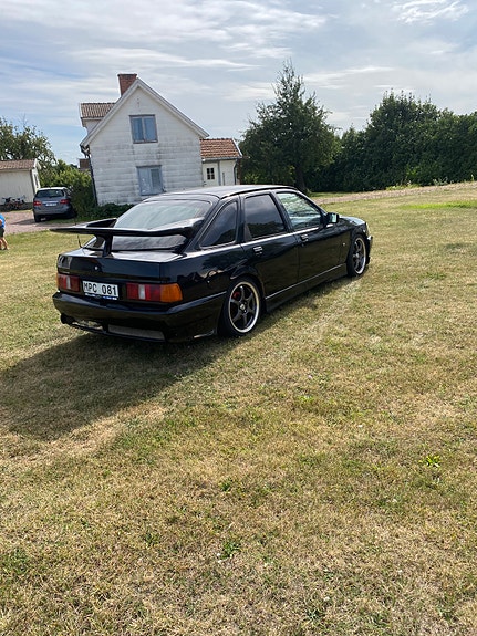 Ford Sierra 3 of 5