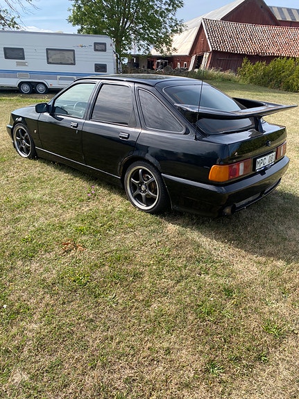 Ford Sierra 4 of 5