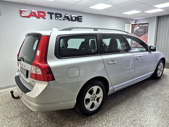 Volvo V70 5 of 21