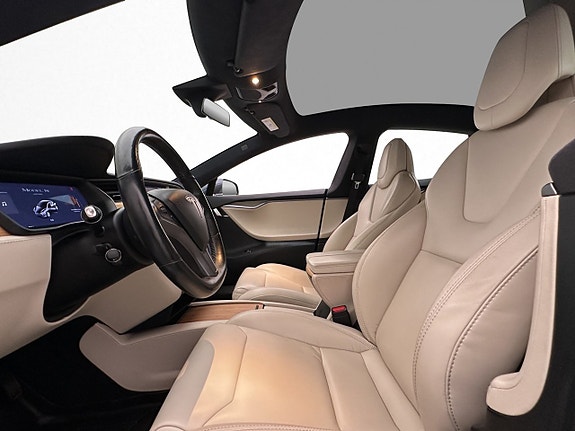 Tesla Model S 10 of 29