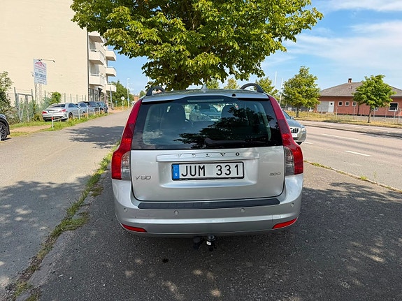 Volvo V50 8 of 11