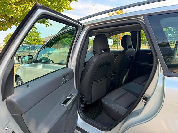 Volvo V50 4 of 11