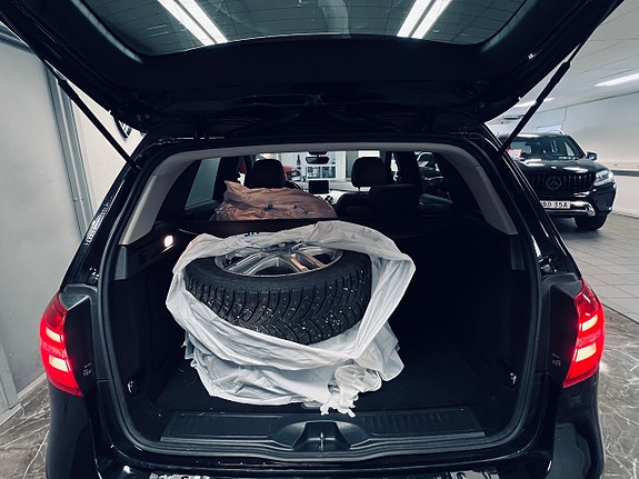 Mercedes-Benz B180 20 of 27