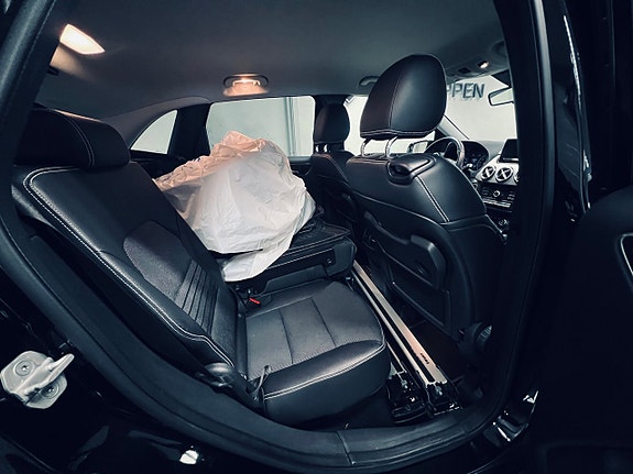 Mercedes-Benz B180 19 of 27