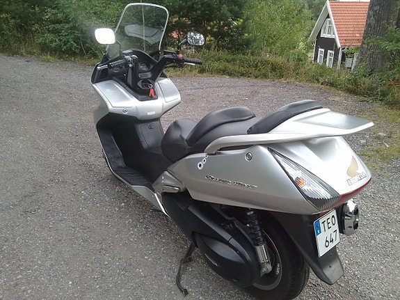 Honda Silwerwing FJS600 OBS 2800 Mil 3 of 7