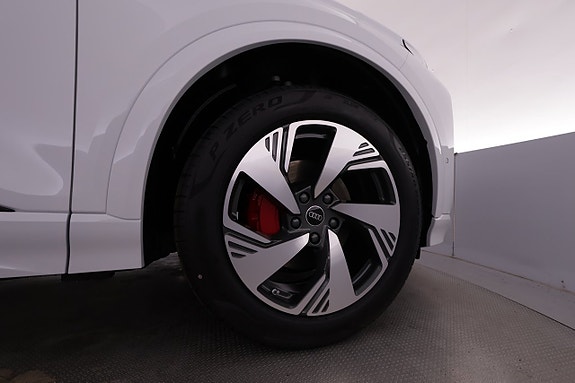 Audi Q6 e-tron 18 of 18