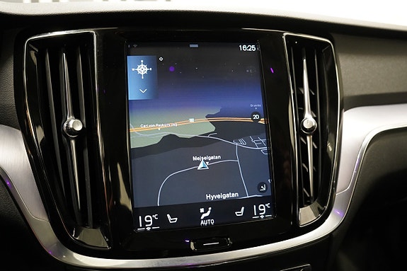 Volvo V60 15 of 23