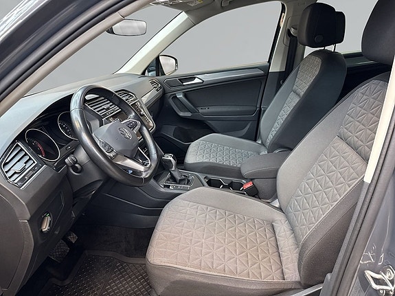 Volkswagen Tiguan 9 of 9