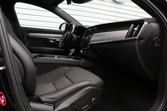 Volvo V90 16 of 21