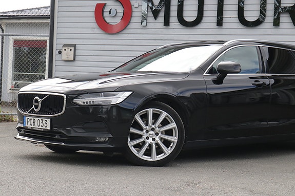 Volvo V90 2 of 21