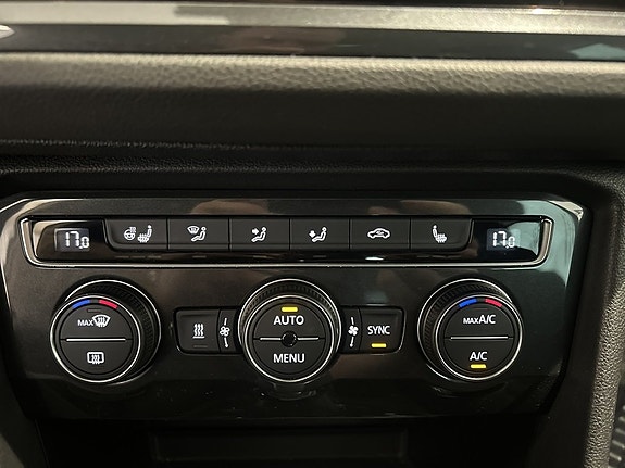 Volkswagen Tiguan 14 of 20
