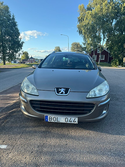 Peugeot 407 2 of 12