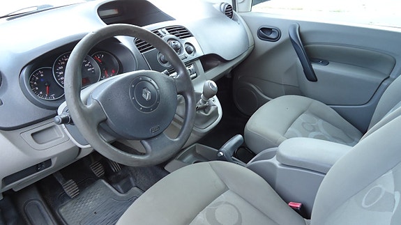 Renault Kangoo Express 14 of 18