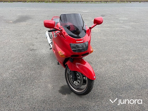 Kawasaki ZZR1100 6 of 7