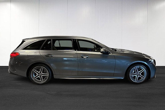 Mercedes-Benz C200 27 of 30