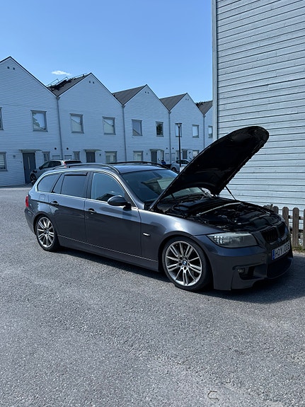 BMW 335d 3 of 11