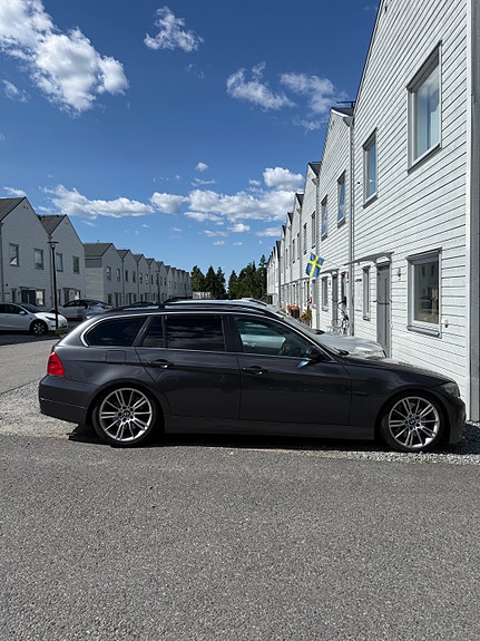 BMW 335d 7 of 11