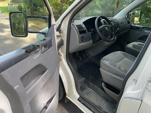 Volkswagen Transporter 8 of 12