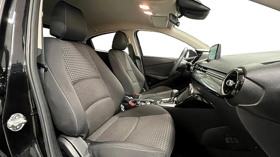 Mazda 2 14 of 15