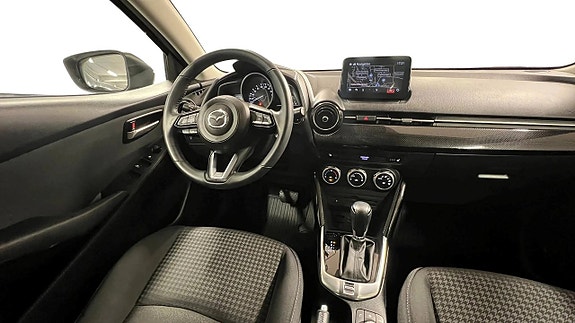 Mazda 2 6 of 15
