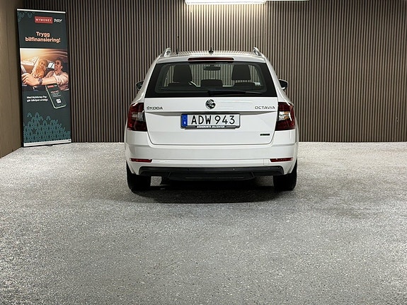 Skoda Octavia 6 of 18