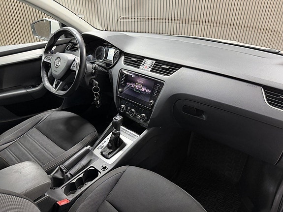 Skoda Octavia 13 of 18