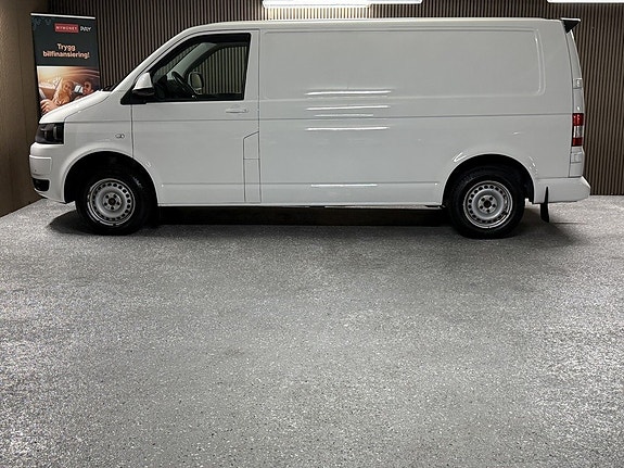 Volkswagen Transporter 4 of 16