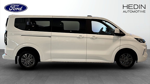 Ford Custom Tourneo 6 of 12