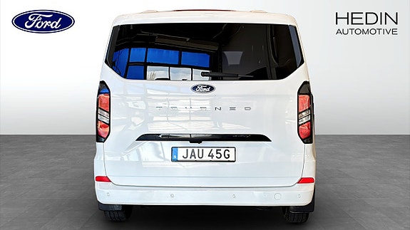 Ford Custom Tourneo 7 of 12