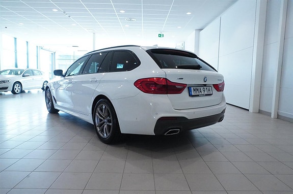 BMW 520d 4 of 12